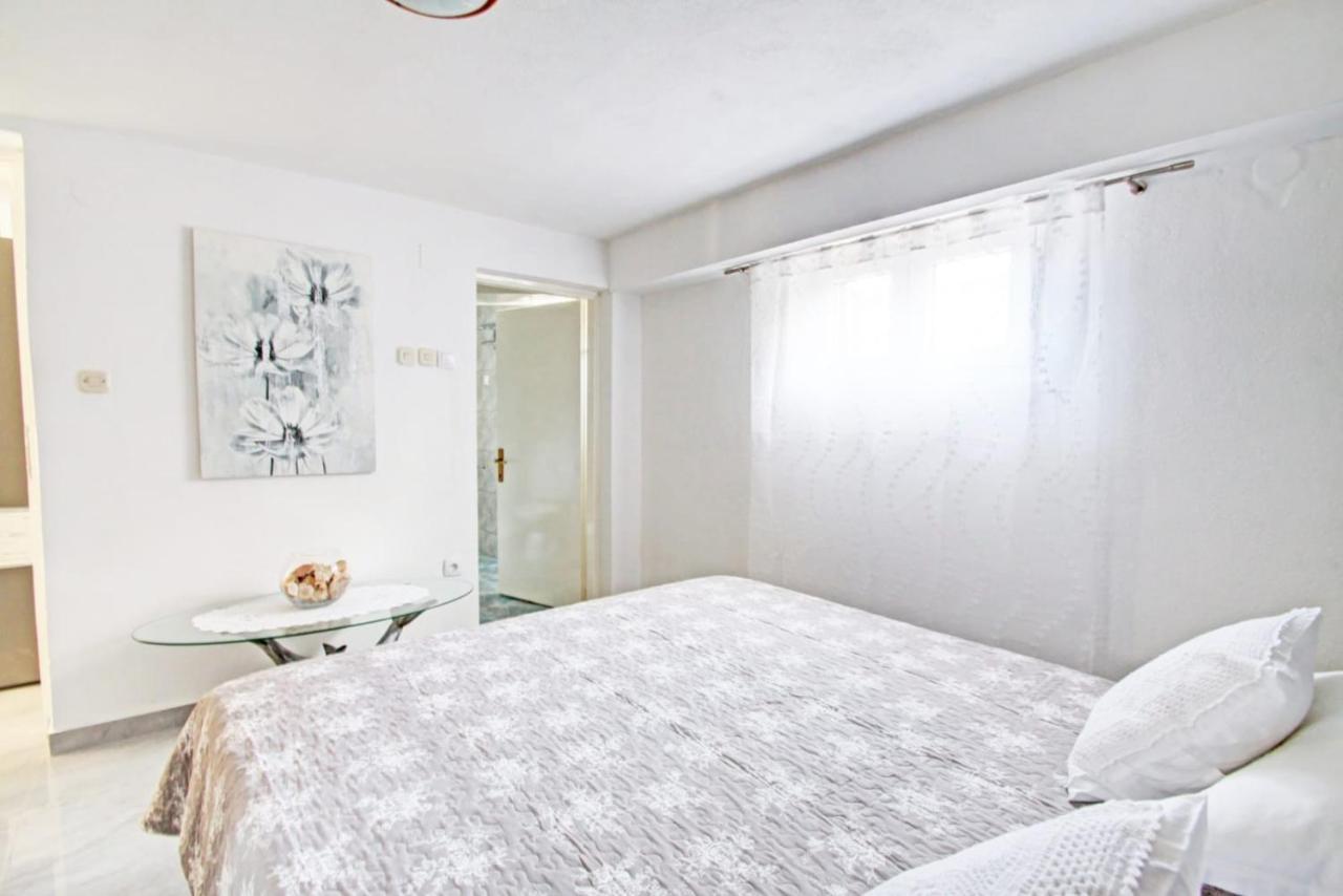 Apartments Kondric Вінєрац Екстер'єр фото