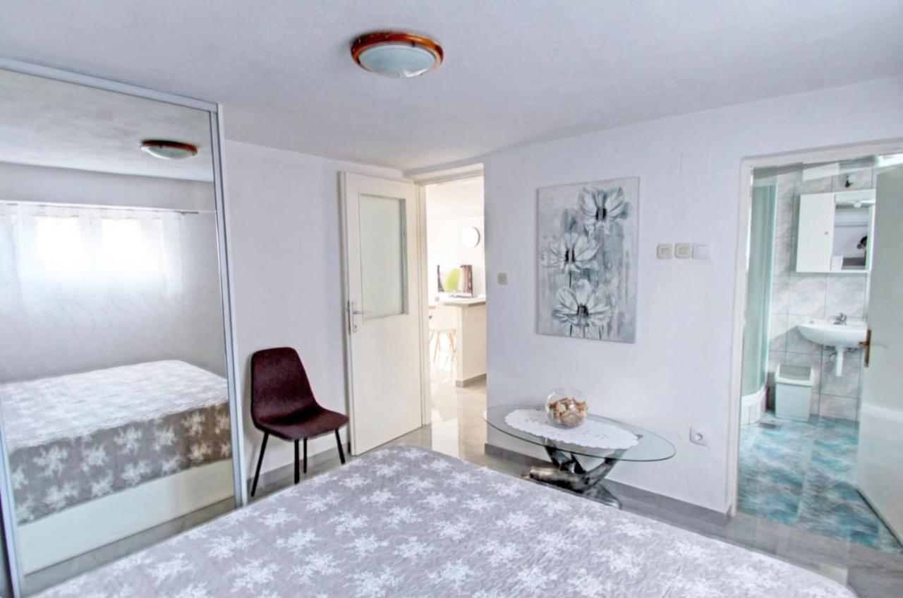 Apartments Kondric Вінєрац Екстер'єр фото