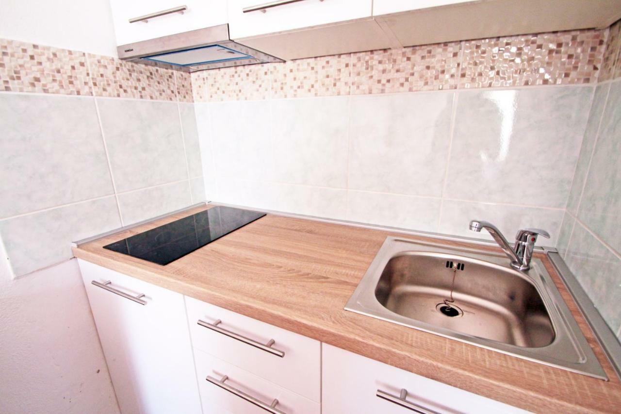 Apartments Kondric Вінєрац Екстер'єр фото